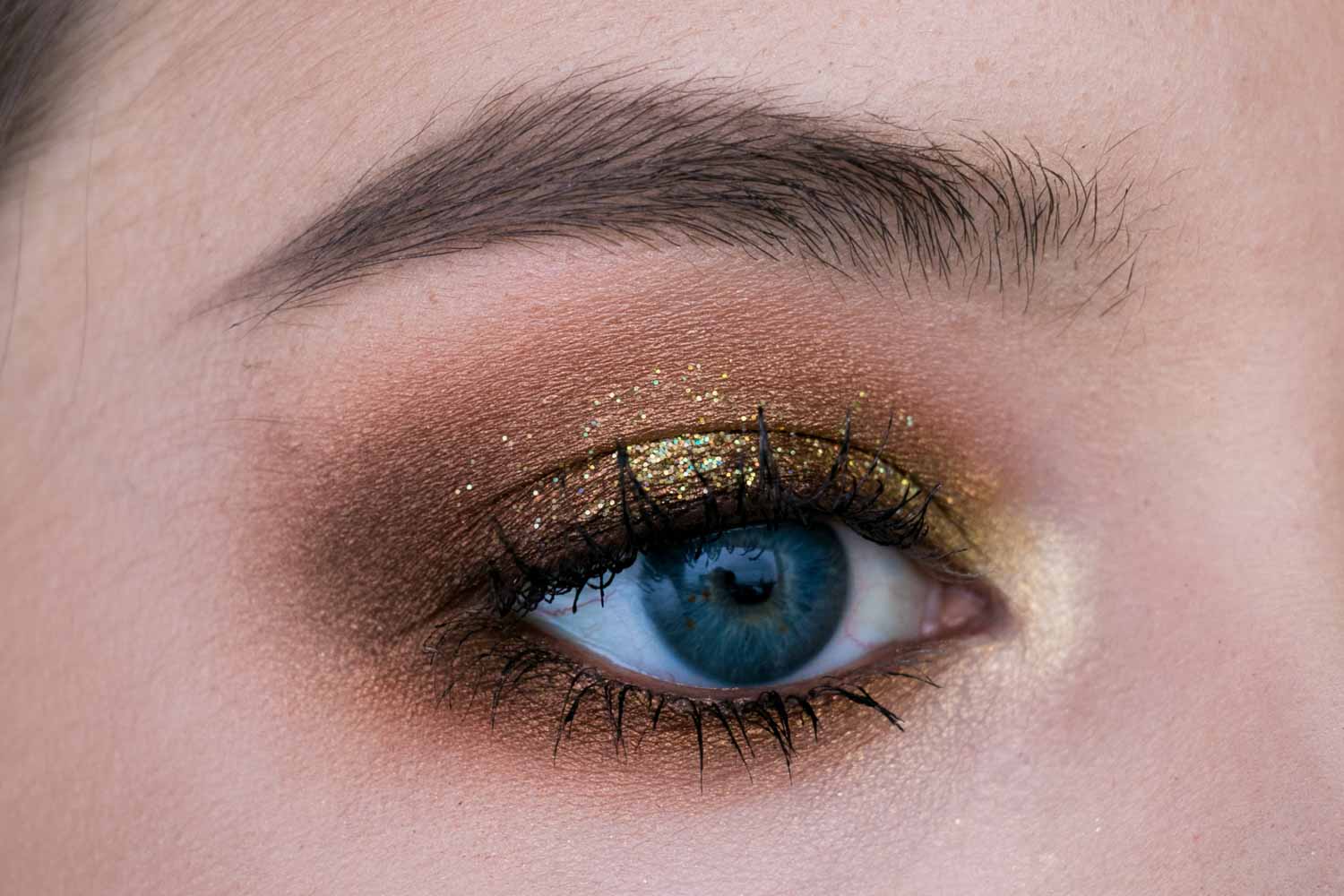 Blaue Augen Schminken Anleitung Mit Bildern Blaue Augen schminken - das Make Up Tutorial - Carina Teresa Beauty Blog